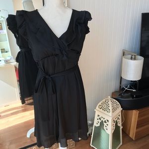 LBD (Little Black Dress)